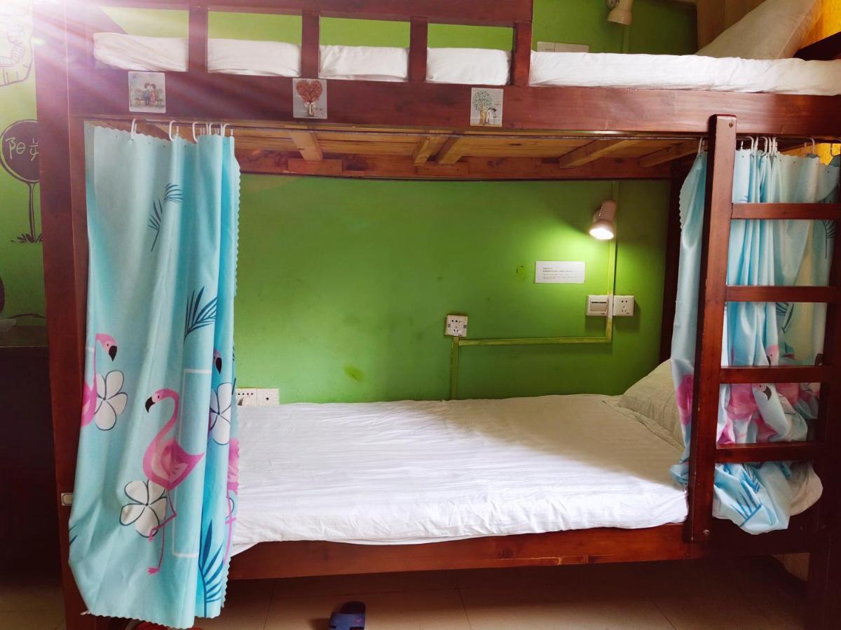 Yangshuo How Flowers Hostel Buitenkant foto