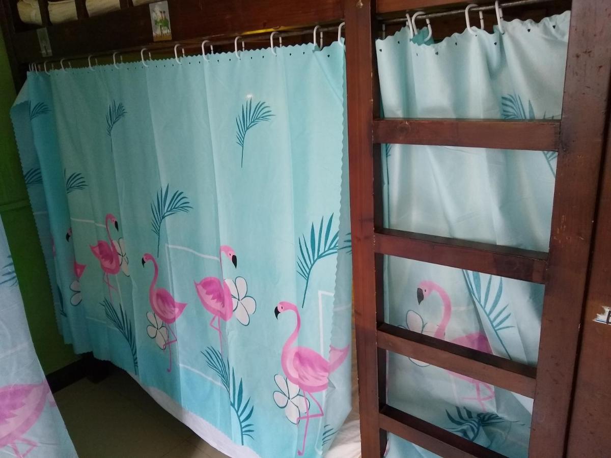 Yangshuo How Flowers Hostel Buitenkant foto