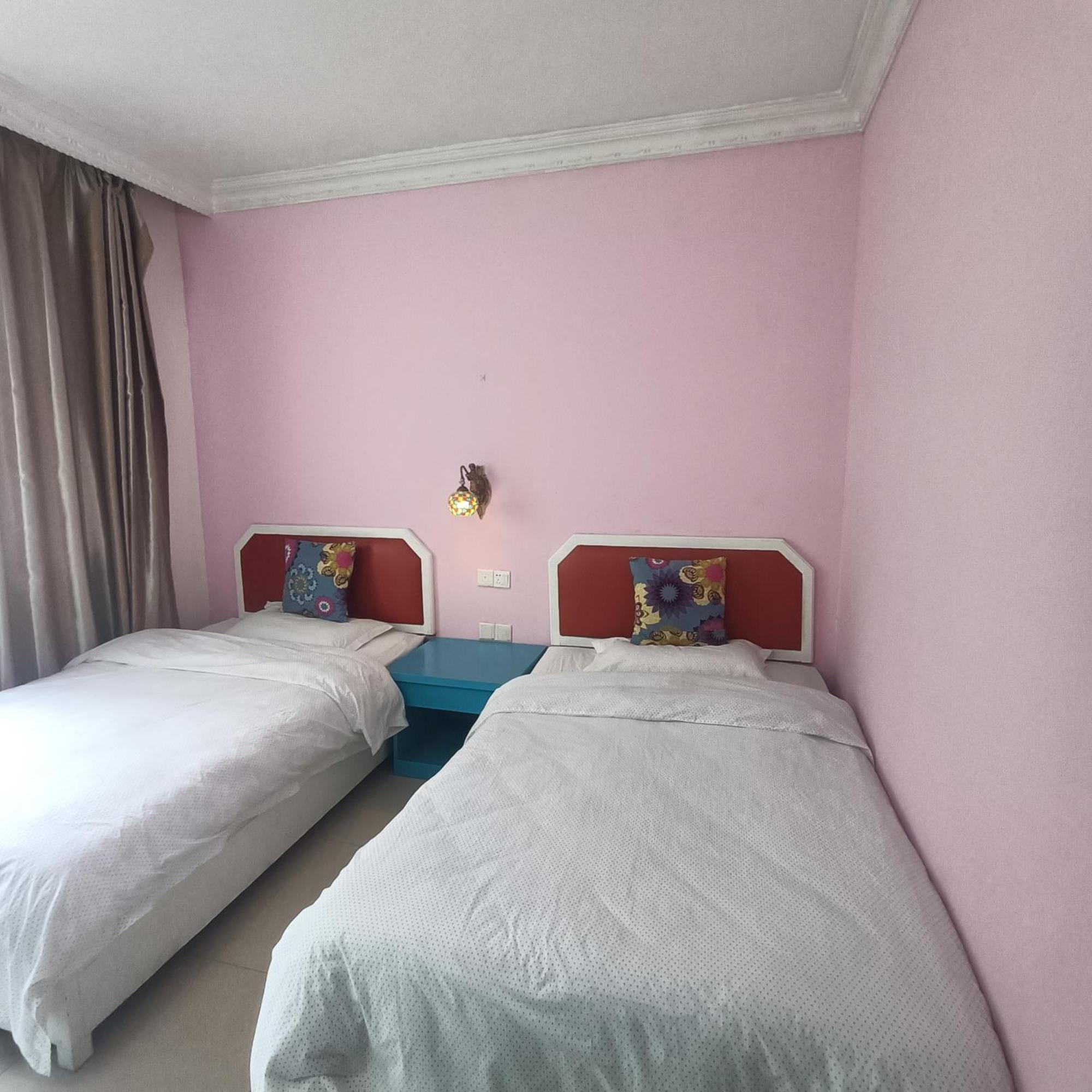 Yangshuo How Flowers Hostel Buitenkant foto